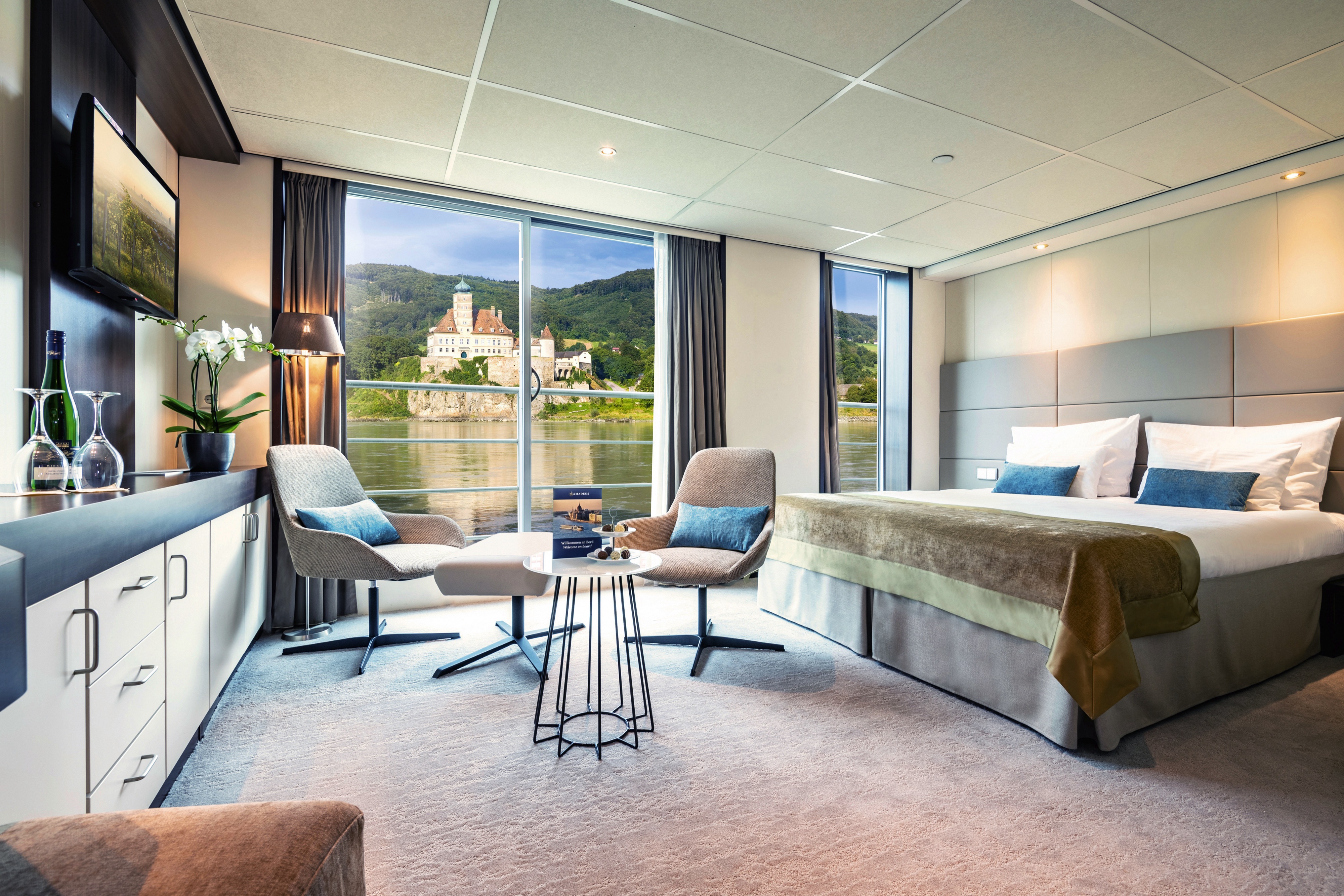 AMADEUS Brilliant Suite 1 ©Lueftner Cruises Amadeus Marcel Wollsdorf.jpg